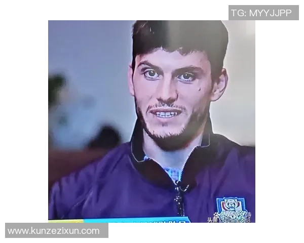 总是遭遇重创的足球明星背后的故事与奋斗历程 总是遭遇重创的足球明星背后的故事与奋斗历程