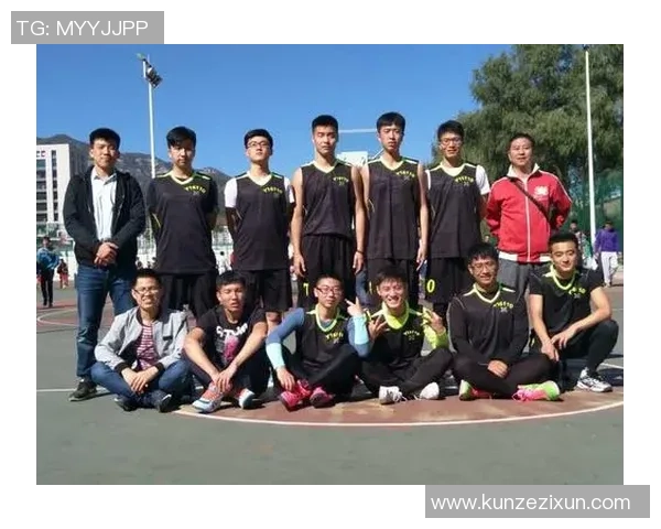 成都篮球队团队协作深度解析与其他球队的对比研究 成都篮球队团队协作深度解析与其他球队的对比研究